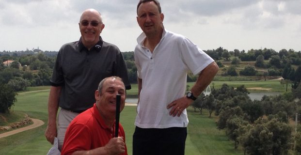 24th April 18 – Mick R Splashes To Victory !